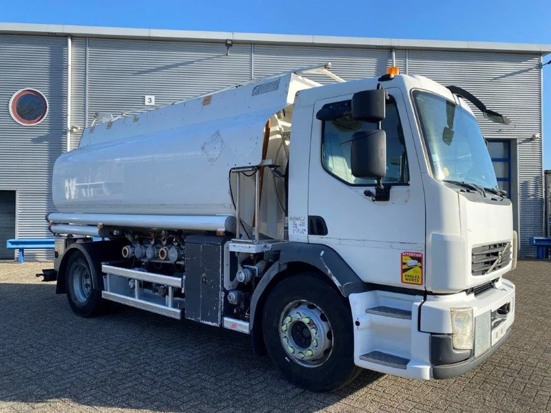 Volvo FL7-290 / 5 COMPARTIMENTS / 13000 LITER TOTAL / PUMP / AUTOMATIC / EURO-5 / 2009 - شاحنة صهريج: صورة 2 Volvo FL7-290 / 5 COMPARTIMENTS / 13000 LITER TOTAL / PUMP / AUTOMATIC / EURO-5 / 2009 - شاحنة صهريج: صورة 2