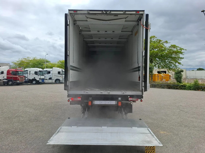 شاحنة صندوق متساوي Volvo FM11-330 / VEB / LWDS / ONLY:442862 KM / CARRIER SUPRA 1250 / DOPPELSTOCK / PLATFORM 2TON / DATALOG / FULL-AIR / TOP CONDITION /: صورة 7