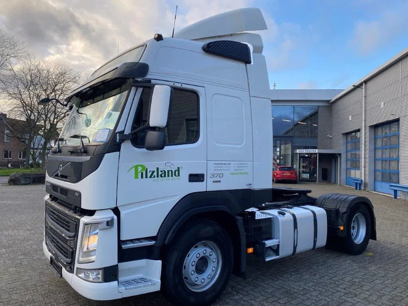 Volvo FM11-370 / GERMAN TRUCK / KB CHASSIS / VEB / ACC / LWDS / DOUBLE TANK / ONLY:763562 KM / AIRCO / AUTOMATIC / EURO-6 / 2018 - وحدة جر: صورة 1 Volvo FM11-370 / GERMAN TRUCK / KB CHASSIS / VEB / ACC / LWDS / DOUBLE TANK / ONLY:763562 KM / AIRCO / AUTOMATIC / EURO-6 / 2018 - وحدة جر: صورة 1