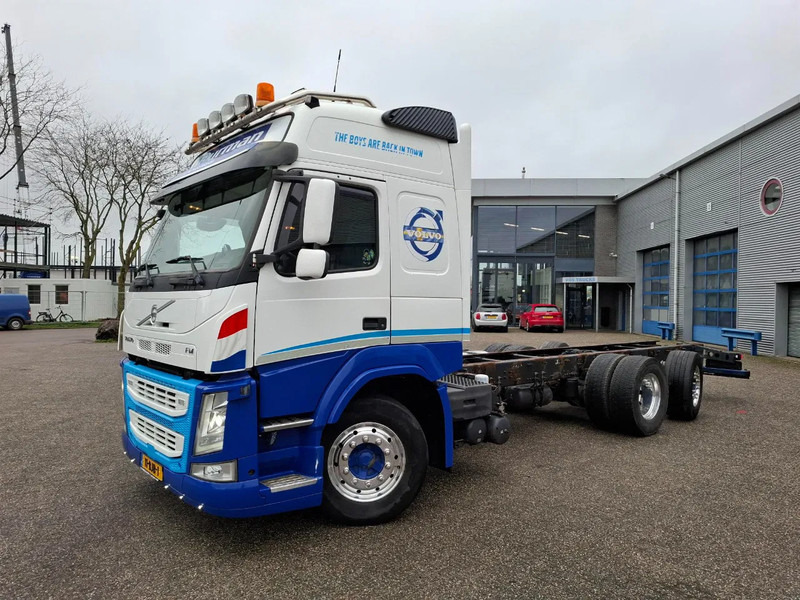 Volvo FM11-460 / NL TRUCK / LIFT+LENKACHSE / ONLY:355342 KM / DYNAMIC STEERING / LWDS / NAVI / ALCOA / TUV:07-01-2026 / INLINER / EURO - شاحنة هيكل كابينة: صورة 2 Volvo FM11-460 / NL TRUCK / LIFT+LENKACHSE / ONLY:355342 KM / DYNAMIC STEERING / LWDS / NAVI / ALCOA / TUV:07-01-2026 / INLINER / EURO - شاحنة هيكل كابينة: صورة 2