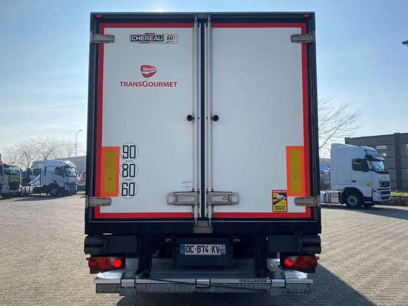 Volvo FM4-420 / COMPLETE COOL+FREEZE COMBI / CHEREAU / THROUGH-LOADING SYSTEM / 2XPLATFORM DHOLLANDIA / FREEZING LOCK / AUTOMATIC / EU - شاحنة الفريزر: صورة 4 Volvo FM4-420 / COMPLETE COOL+FREEZE COMBI / CHEREAU / THROUGH-LOADING SYSTEM / 2XPLATFORM DHOLLANDIA / FREEZING LOCK / AUTOMATIC / EU - شاحنة الفريزر: صورة 4