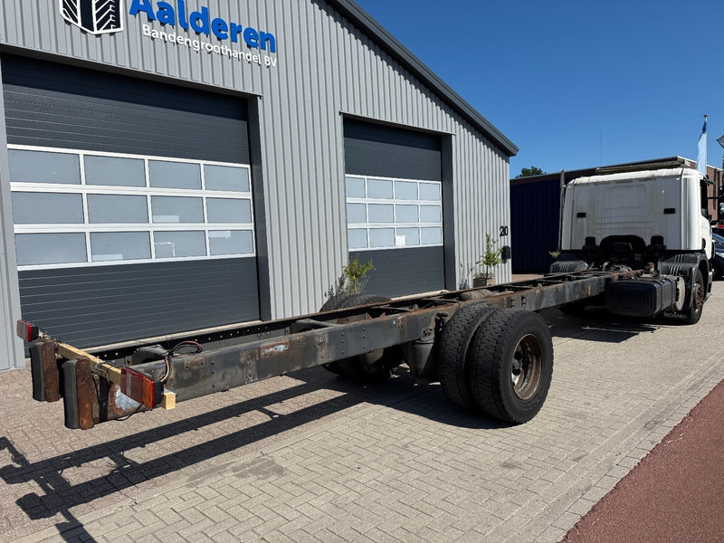 Scania P230 Retarder/Wb:630 cm /920Chassis - شاحنة هيكل كابينة: صورة 3 Scania P230 Retarder/Wb:630 cm /920Chassis - شاحنة هيكل كابينة: صورة 3