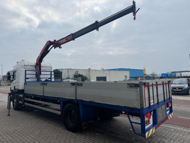 Scania P320 HMF 835 2 x Hydraulik, Remote - شاحنة كرين: صورة 5 Scania P320 HMF 835 2 x Hydraulik, Remote - شاحنة كرين: صورة 5