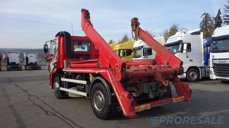 DAF CF 370 FA Day Cab EURO 6 řetězový nosič kontejnerů AK12 - شاحنة نقل المخلفات: صورة 3 DAF CF 370 FA Day Cab EURO 6 řetězový nosič kontejnerů AK12 - شاحنة نقل المخلفات: صورة 3