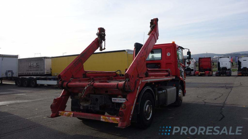DAF CF 370 FA Day Cab EURO 6 řetězový nosič kontejnerů AK12 - شاحنة نقل المخلفات: صورة 5 DAF CF 370 FA Day Cab EURO 6 řetězový nosič kontejnerů AK12 - شاحنة نقل المخلفات: صورة 5