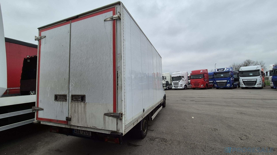 IVECO DAILY 35S16 skříň - 8 palet - شاحنة مغلقة الصندوق: صورة 4 IVECO DAILY 35S16 skříň - 8 palet - شاحنة مغلقة الصندوق: صورة 4