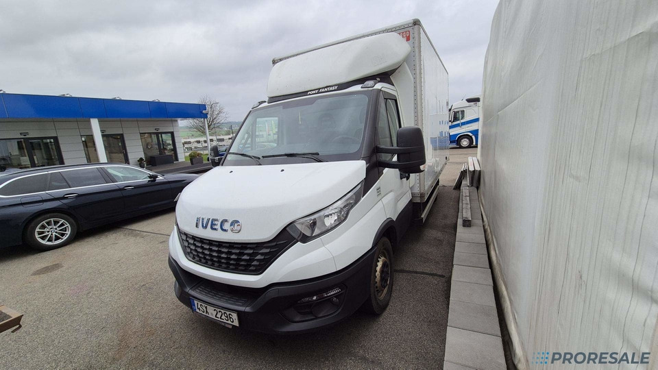 IVECO DAILY 35S16 skříň - 8 palet - شاحنة مغلقة الصندوق: صورة 2 IVECO DAILY 35S16 skříň - 8 palet - شاحنة مغلقة الصندوق: صورة 2
