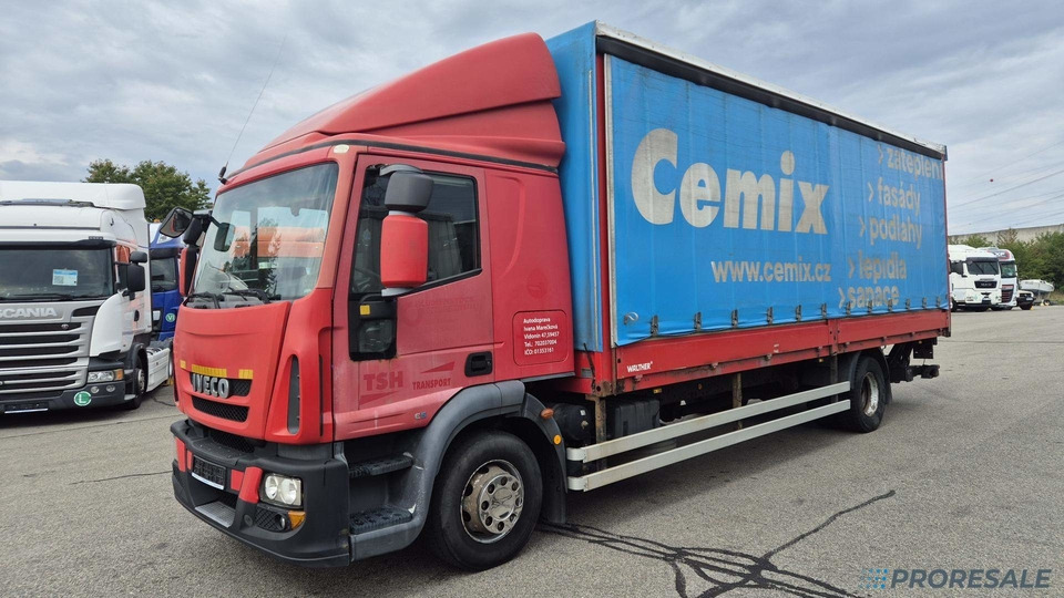IVECO EUROCARGO ML 140E28 EURO 5 - valník s plachtou + hydraulické čelo 1,5 t - شاحنة ستارة: صورة 2 IVECO EUROCARGO ML 140E28 EURO 5 - valník s plachtou + hydraulické čelo 1,5 t - شاحنة ستارة: صورة 2