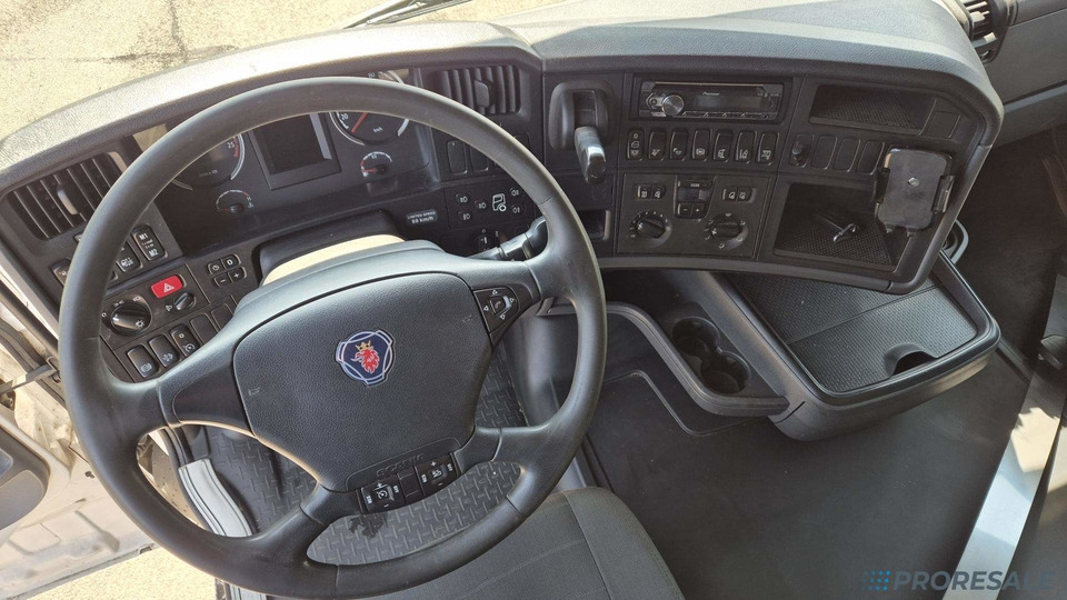SCANIA R450 N320 HIGH LINE EURO 6 - وحدة جر: صورة 4 SCANIA R450 N320 HIGH LINE EURO 6 - وحدة جر: صورة 4