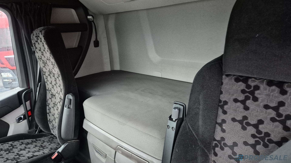 SCANIA R450 N323 NGS TOP LINE EURO 6 - وحدة جر: صورة 5 SCANIA R450 N323 NGS TOP LINE EURO 6 - وحدة جر: صورة 5