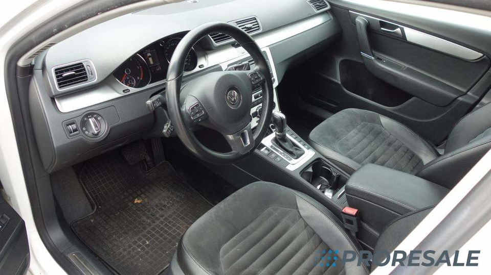 VOLKSWAGEN PASSAT VARIANT 2,0 TDi 103 KW - nelze odpočet DPH - سيارة: صورة 5 VOLKSWAGEN PASSAT VARIANT 2,0 TDi 103 KW - nelze odpočet DPH - سيارة: صورة 5