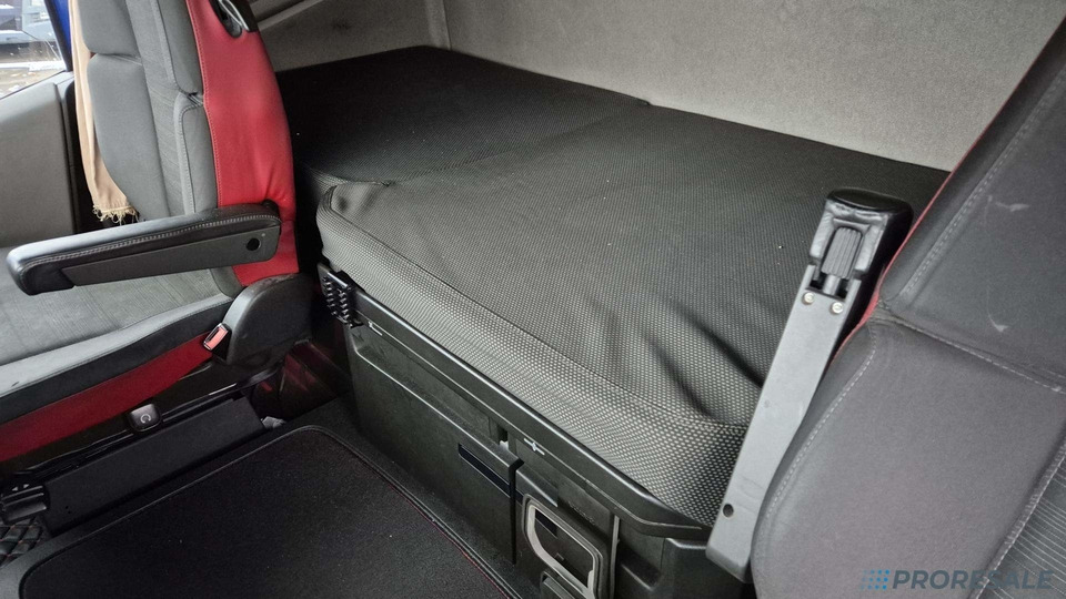 VOLVO FH 500 4X2 LOW DECK EURO 6 - وحدة جر: صورة 5 VOLVO FH 500 4X2 LOW DECK EURO 6 - وحدة جر: صورة 5