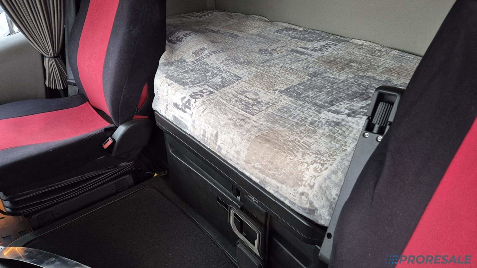 VOLVO FH 500 EURO 6 + HYDRAULIKA - وحدة جر: صورة 5 VOLVO FH 500 EURO 6 + HYDRAULIKA - وحدة جر: صورة 5