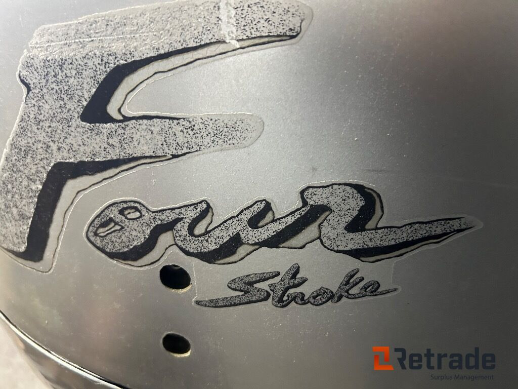 2002 Båtmotor Honda 130 hk Four Stroke - آليات: صورة 3 2002 Båtmotor Honda 130 hk Four Stroke - آليات: صورة 3