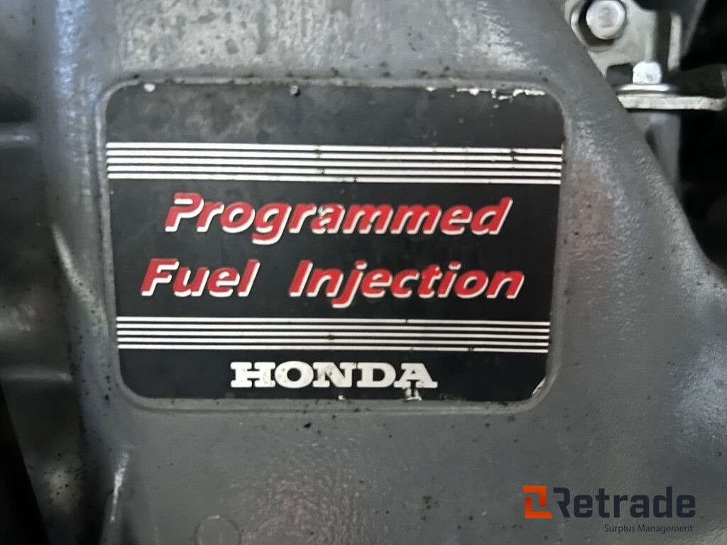 2002 Båtmotor Honda 130 hk Four Stroke - آليات: صورة 5 2002 Båtmotor Honda 130 hk Four Stroke - آليات: صورة 5
