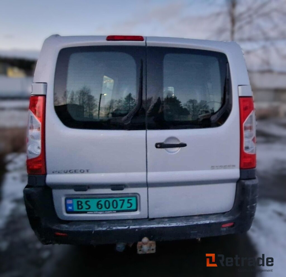 En pen Peugeot Expert 2009-modell - سيارة: صورة 4 En pen Peugeot Expert 2009-modell - سيارة: صورة 4