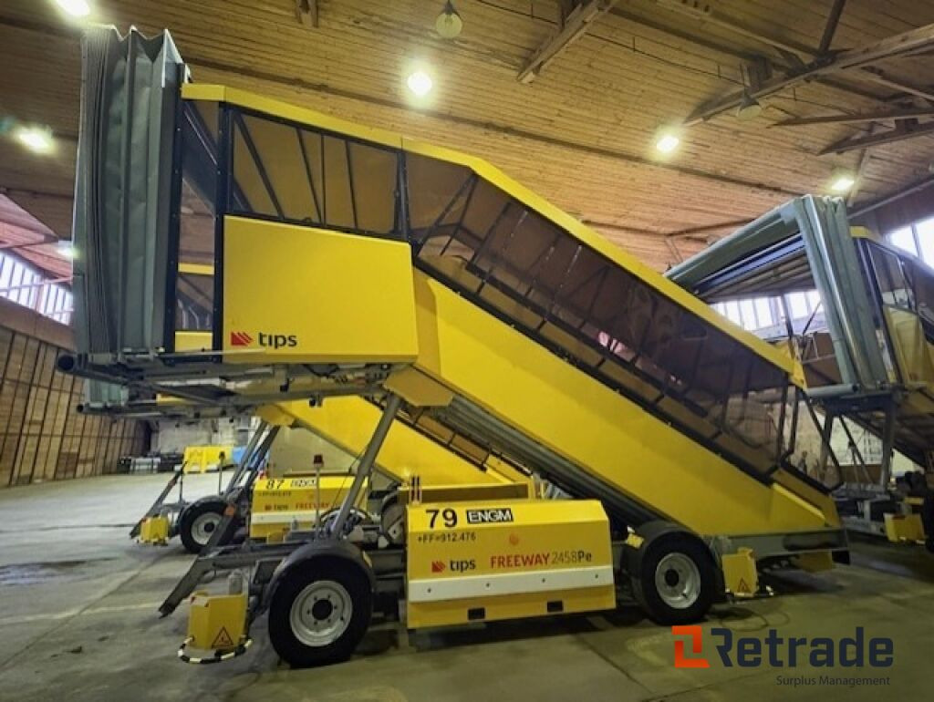 Flytrapp - TIPS FREEWAY 2458Pe - Lav timestand. - سلالم الطائرة: صورة 3 Flytrapp - TIPS FREEWAY 2458Pe - Lav timestand. - سلالم الطائرة: صورة 3