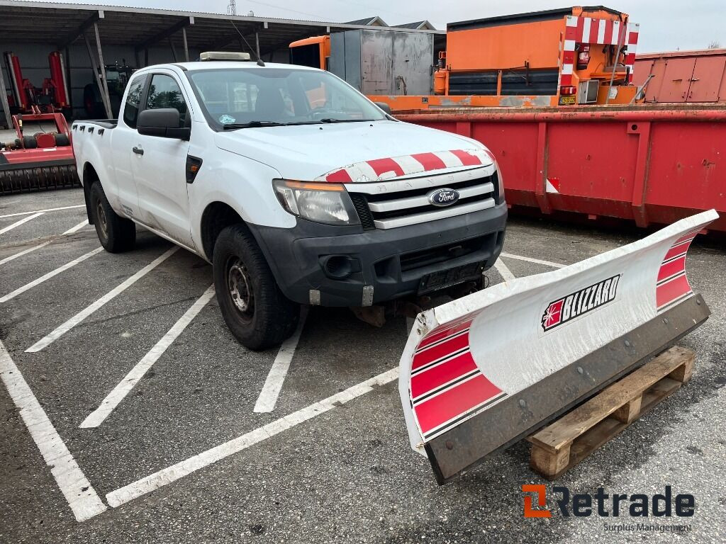 Ford Ranger 2.2 Tdci Rab Cab 4x4 Manuel med sneplov - سيارة: صورة 4 Ford Ranger 2.2 Tdci Rab Cab 4x4 Manuel med sneplov - سيارة: صورة 4