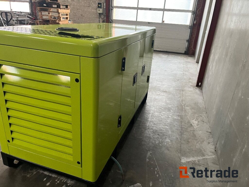 Generator Compal Power VG-R30 Generator - آلات البناء: صورة 5 Generator Compal Power VG-R30 Generator - آلات البناء: صورة 5