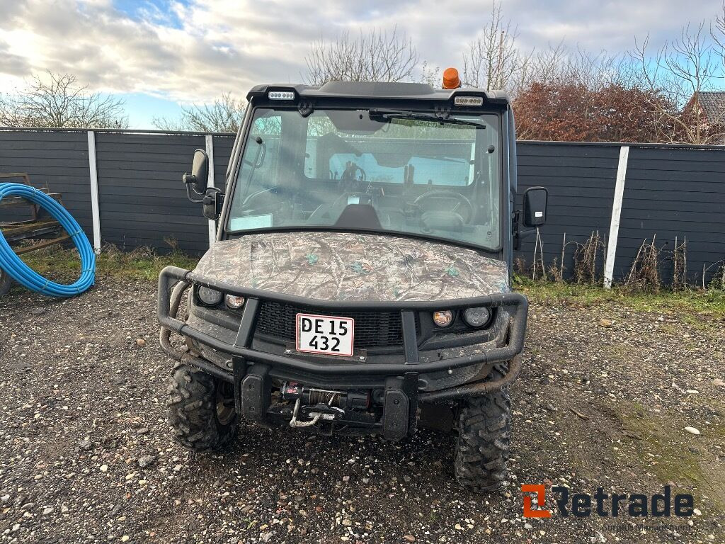 JOHN DEERE XUV865M UTV 4 x 4 - مركبة لجميع التضاريس: صورة 2 JOHN DEERE XUV865M UTV 4 x 4 - مركبة لجميع التضاريس: صورة 2