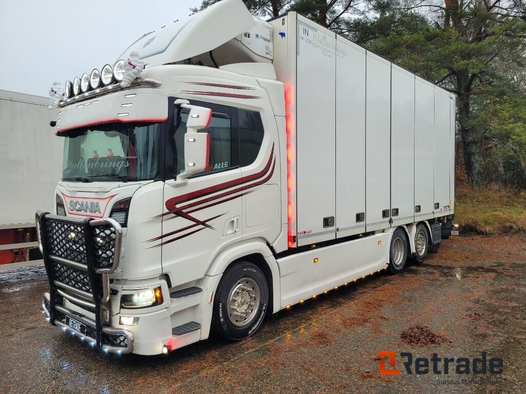 Kylbil Skåpbil med öppningsbar sida SCANIA NextGen R450 6x2*4 -2019 - شاحنة الفريزر: صورة 1 Kylbil Skåpbil med öppningsbar sida SCANIA NextGen R450 6x2*4 -2019 - شاحنة الفريزر: صورة 1