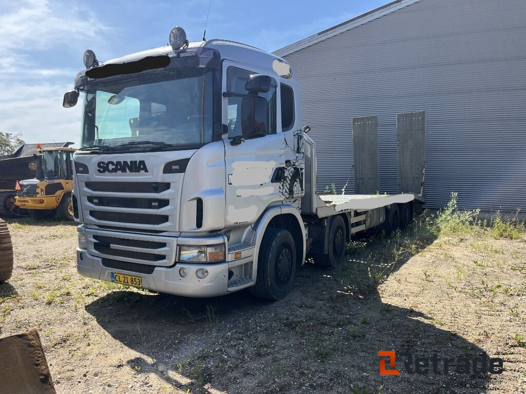 Lastbil SCANIA 8X4 Maskintransporter med Hydrauliske slidsker - شاحنة نقل سيارات شاحنة: صورة 1 Lastbil SCANIA 8X4 Maskintransporter med Hydrauliske slidsker - شاحنة نقل سيارات شاحنة: صورة 1