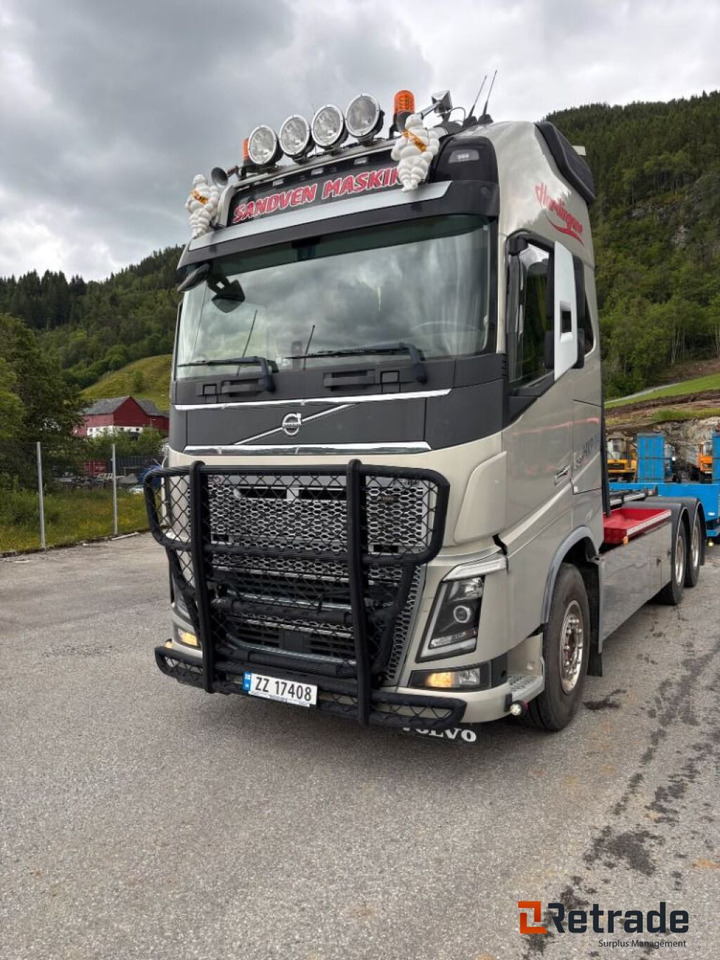 Lastebil VOLVO FH 16 750 - آليات: صورة 1 Lastebil VOLVO FH 16 750 - آليات: صورة 1