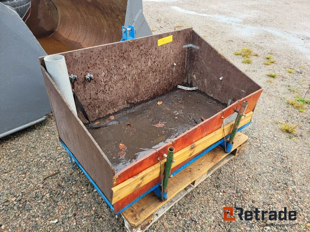 Lastflak / lastbrygga till traktor 3-punkt - الآلات الزراعية: صورة 2 Lastflak / lastbrygga till traktor 3-punkt - الآلات الزراعية: صورة 2
