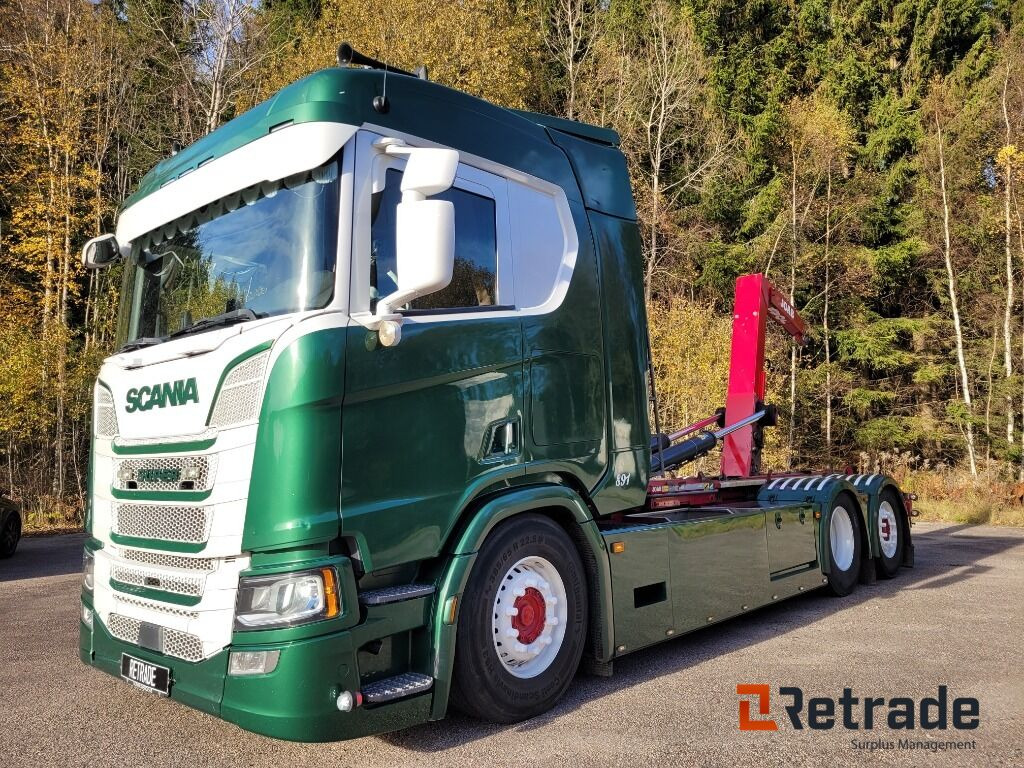 Lastväxlare SCANIA R580 V8 Next Gen LB6X2*4 Euro 6 - شاحنة ذات خطاف, شاحنة كرين: صورة 1 Lastväxlare SCANIA R580 V8 Next Gen LB6X2*4 Euro 6 - شاحنة ذات خطاف, شاحنة كرين: صورة 1
