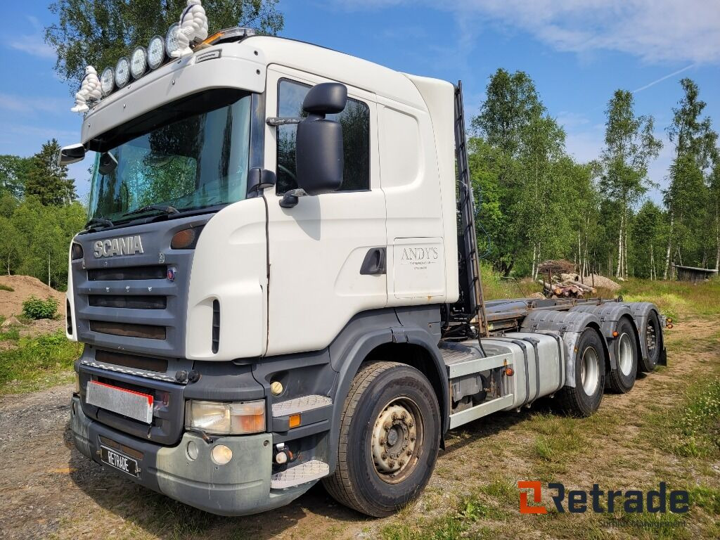 Lastväxlare tridem SCANIA R480 - شاحنة ذات خطاف, شاحنة كرين: صورة 1 Lastväxlare tridem SCANIA R480 - شاحنة ذات خطاف, شاحنة كرين: صورة 1