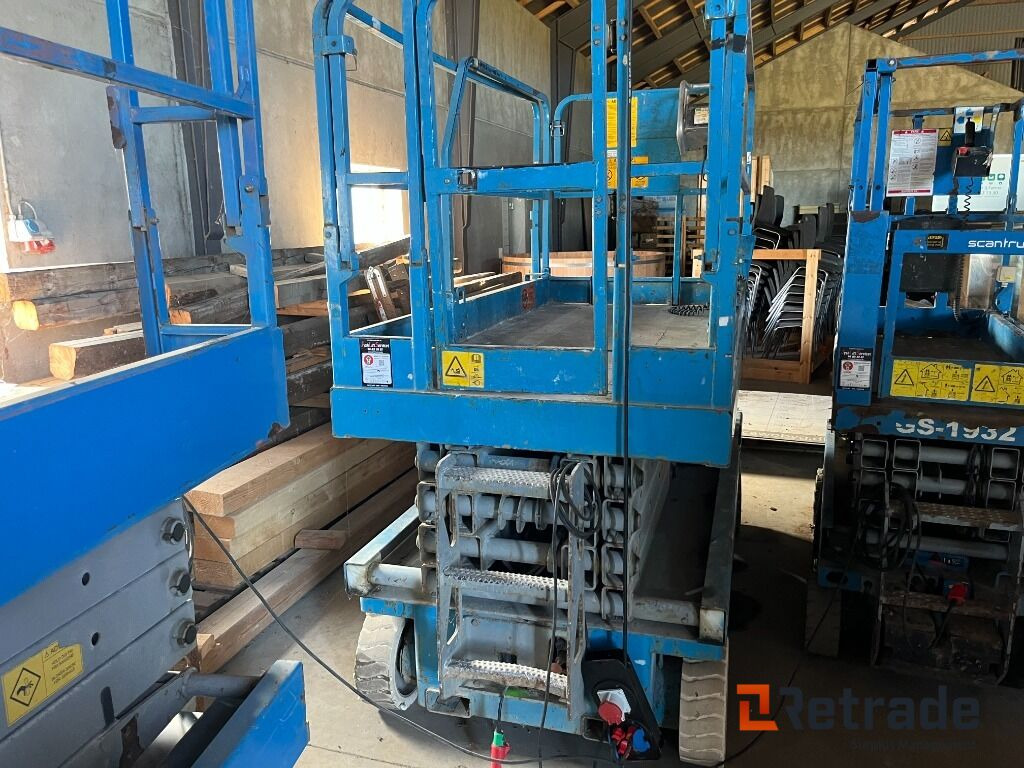 Lift Genie GS-2646 - آلات البناء: صورة 2 Lift Genie GS-2646 - آلات البناء: صورة 2