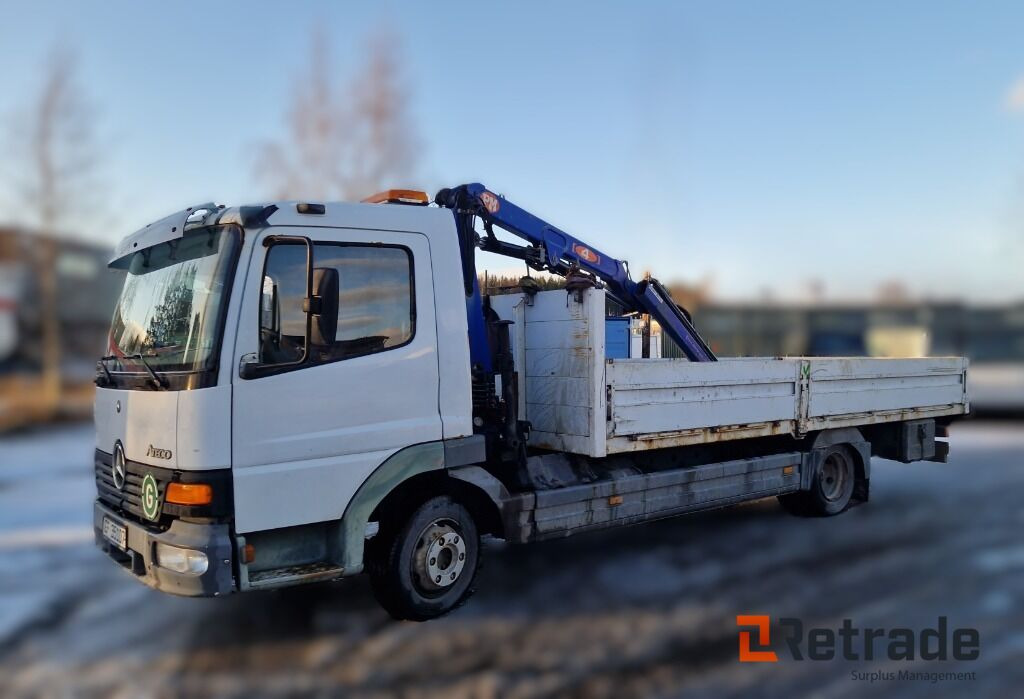 Mercedes-Benz Atego 818L med 6 meter plan og kran - شاحنات مسطحة, شاحنة كرين: صورة 1 Mercedes-Benz Atego 818L med 6 meter plan og kran - شاحنات مسطحة, شاحنة كرين: صورة 1