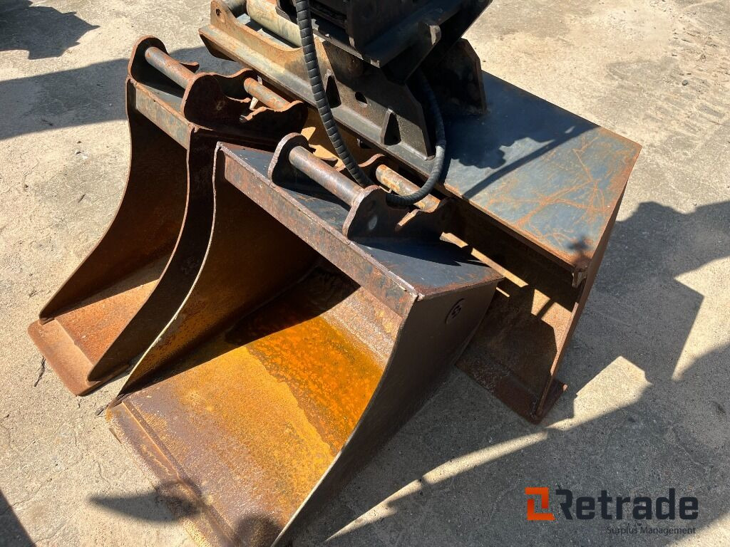 Minigraver Kobelco SK35 SR- 6 E 3,5 Tons minigraver - حفارة مُصَّغرة: صورة 5 Minigraver Kobelco SK35 SR- 6 E 3,5 Tons minigraver - حفارة مُصَّغرة: صورة 5