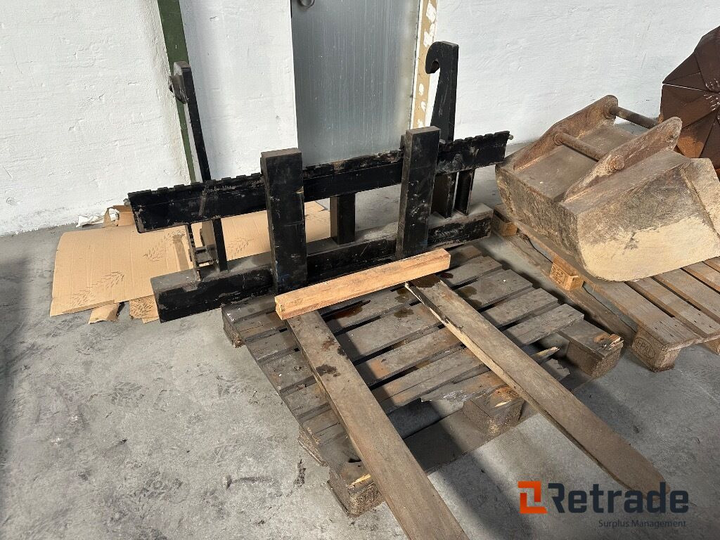 Palle gafler på ophæng - آليات: صورة 1 Palle gafler på ophæng - آليات: صورة 1