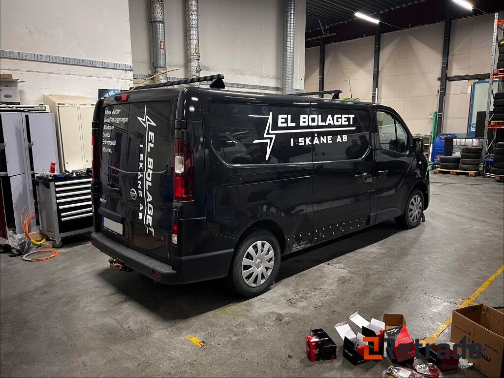 Reparationsobjekt Skåpbil Nissan NV300, 2019, Manuell, Låga Mil - سيارة: صورة 4 Reparationsobjekt Skåpbil Nissan NV300, 2019, Manuell, Låga Mil - سيارة: صورة 4