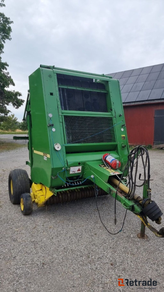 Rundbalspress John Deere 580 - مكنة: صورة 2 Rundbalspress John Deere 580 - مكنة: صورة 2