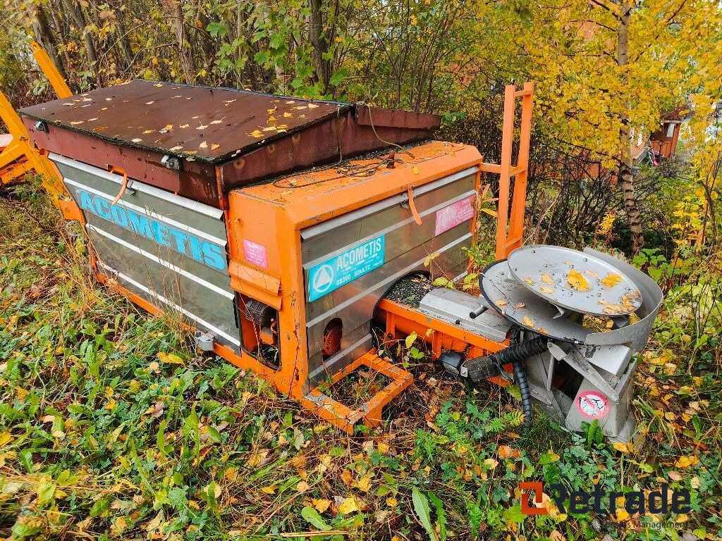 Sand/salt spreder Acometis 3200 - معدات البناء: صورة 1 Sand/salt spreder Acometis 3200 - معدات البناء: صورة 1