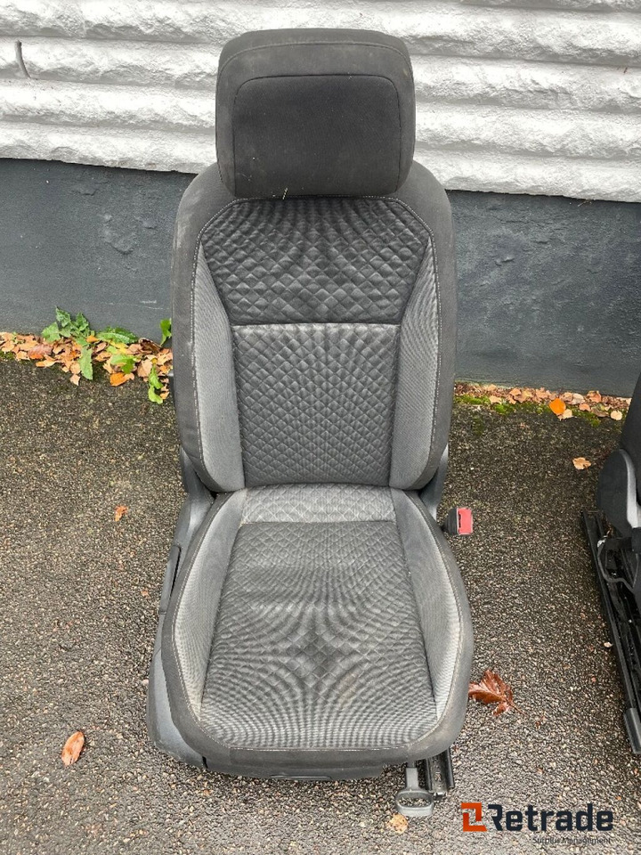 Sätesuppsättning fram & bak - VW Toruan - سيارة: صورة 4 Sätesuppsättning fram & bak - VW Toruan - سيارة: صورة 4