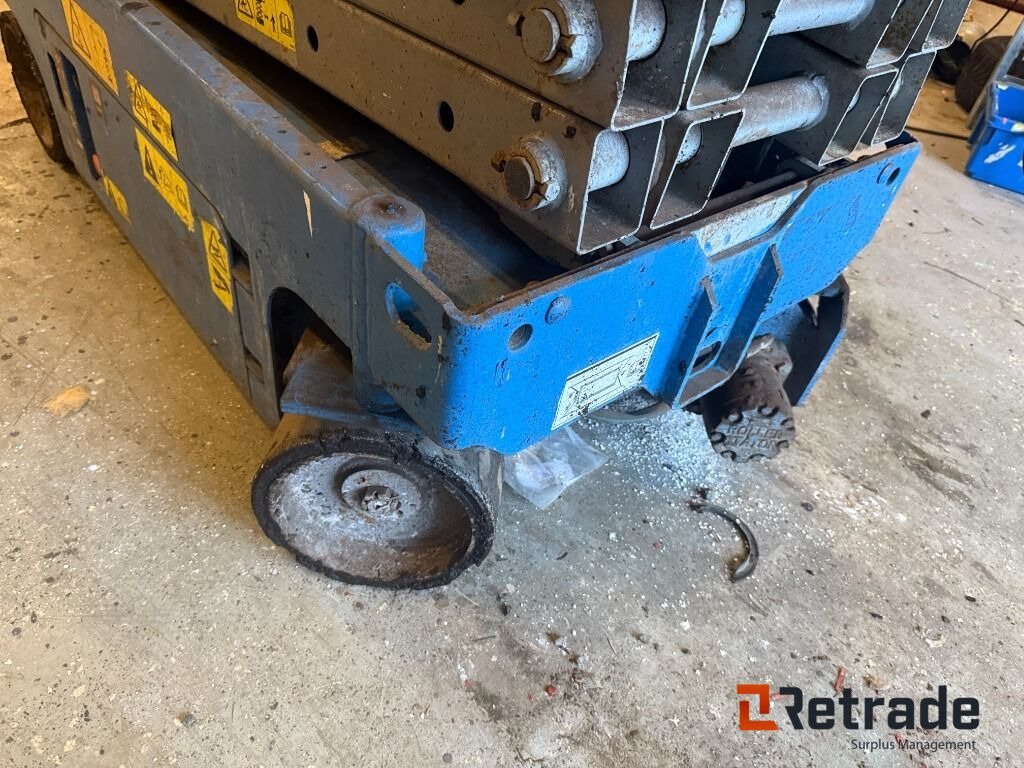 Saxlift Genie 1930 - رافعة هيدروليكية مقصية: صورة 4 Saxlift Genie 1930 - رافعة هيدروليكية مقصية: صورة 4