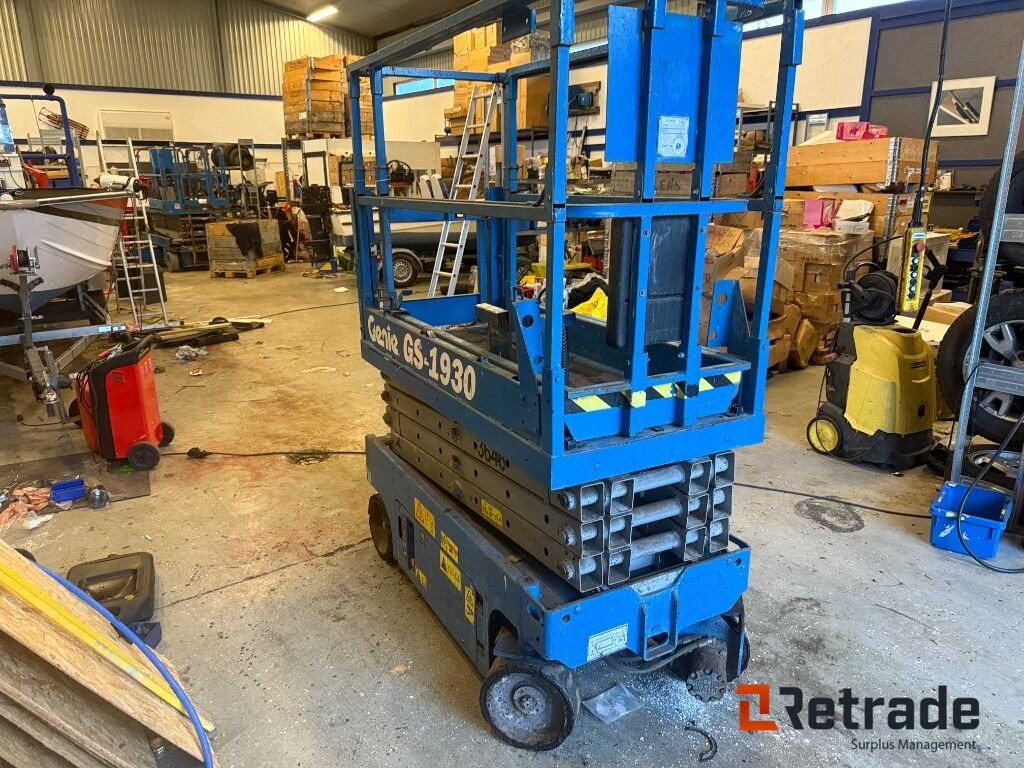 Saxlift Genie 1930 - رافعة هيدروليكية مقصية: صورة 3 Saxlift Genie 1930 - رافعة هيدروليكية مقصية: صورة 3