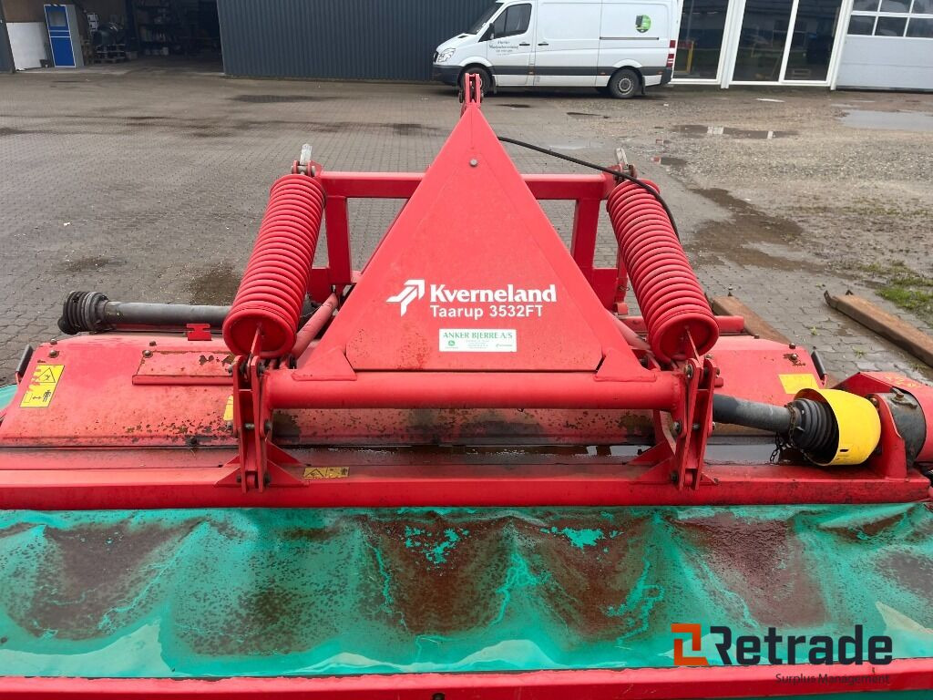 Slåmaskine Kverneland 3532 FT - MCF 08 Frontmonteret slåmaskine - الآلات الزراعية: صورة 3 Slåmaskine Kverneland 3532 FT - MCF 08 Frontmonteret slåmaskine - الآلات الزراعية: صورة 3