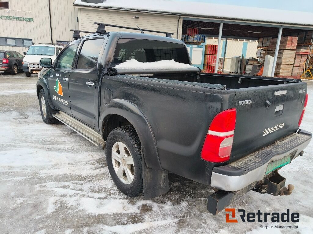 TOYOTA Hilux 4WD - سيارة: صورة 5 TOYOTA Hilux 4WD - سيارة: صورة 5