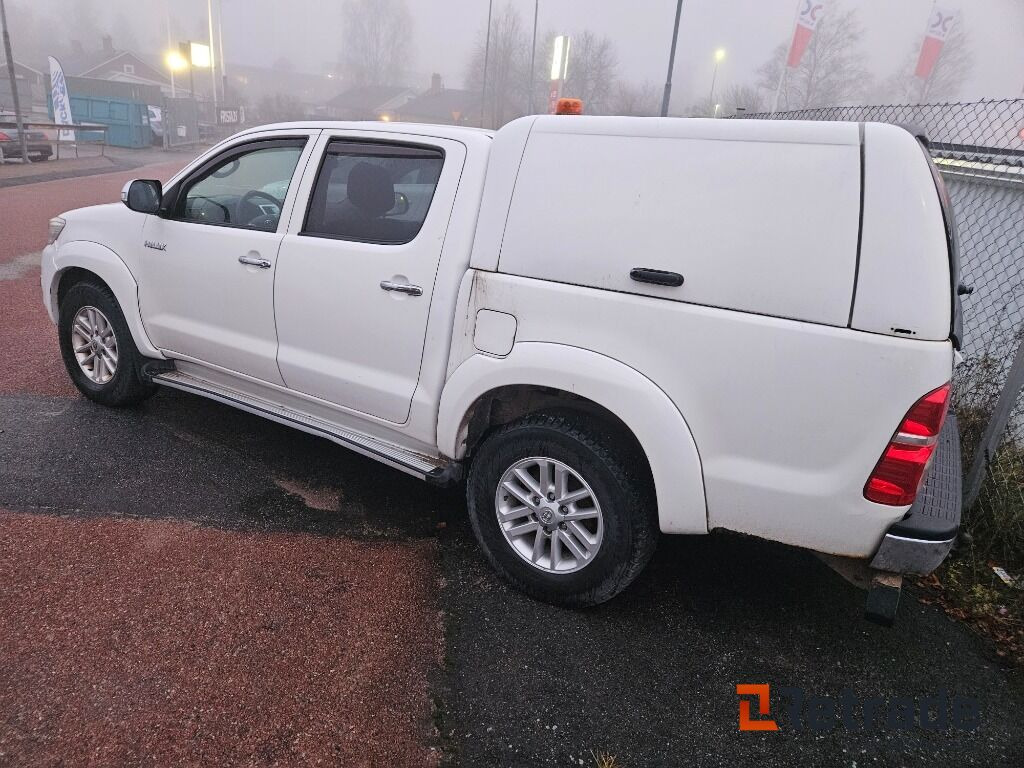 Toyota Hilux 3.0 Dubbelhytt 4wd - سيارة: صورة 5 Toyota Hilux 3.0 Dubbelhytt 4wd - سيارة: صورة 5