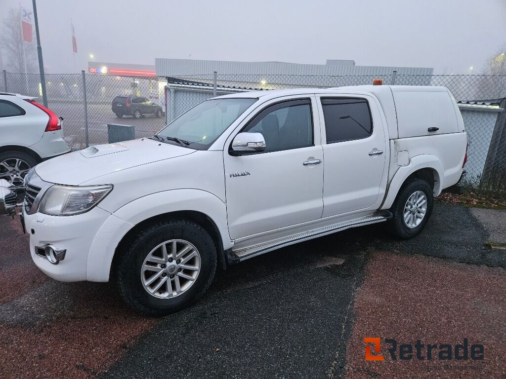 Toyota Hilux 3.0 Dubbelhytt 4wd - سيارة: صورة 1 Toyota Hilux 3.0 Dubbelhytt 4wd - سيارة: صورة 1