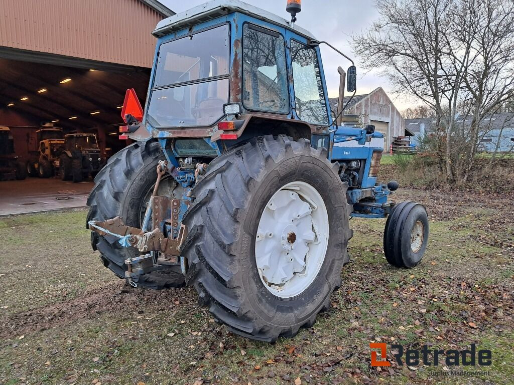 Traktor Ford Tw 15 2 hjulstrukken - الآلات الزراعية: صورة 4 Traktor Ford Tw 15 2 hjulstrukken - الآلات الزراعية: صورة 4