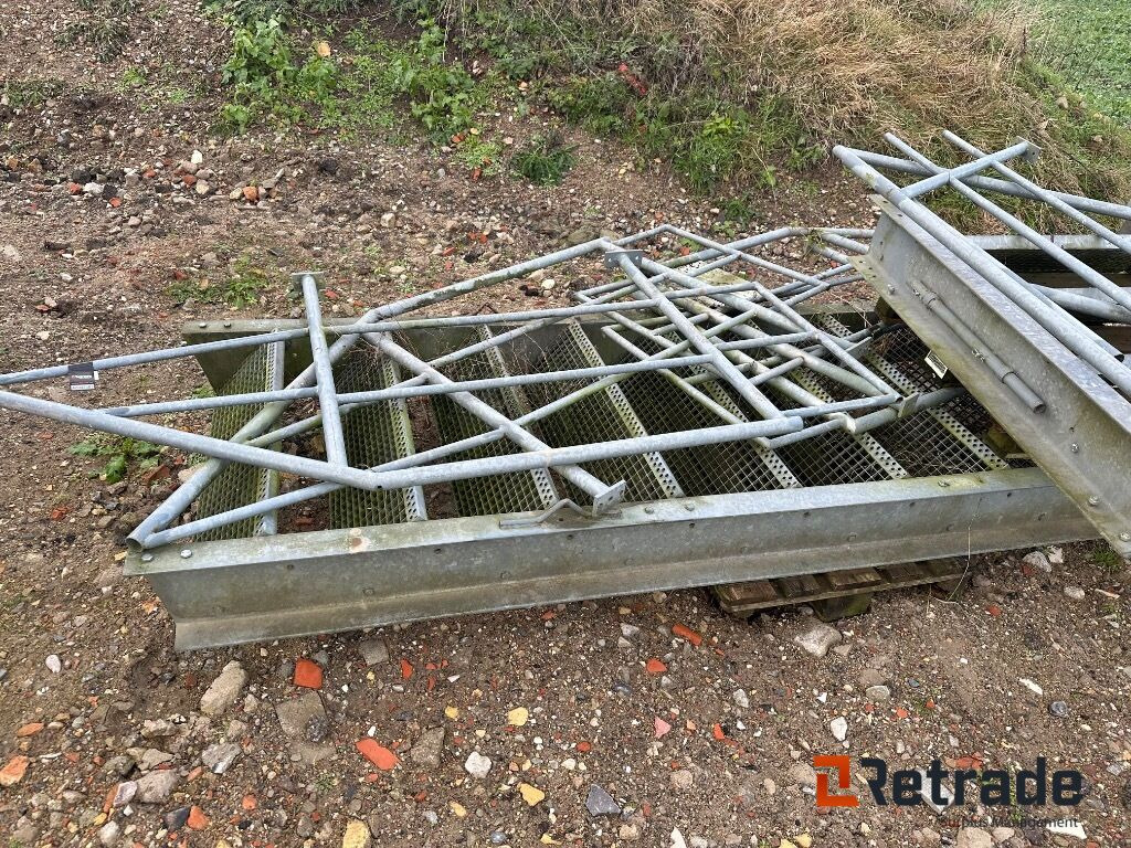 Trappe/ Stairs - الأدوات والمعدات: صورة 3 Trappe/ Stairs - الأدوات والمعدات: صورة 3