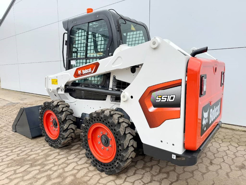 Bobcat S510 - New / Unused / Closed Cabine / AC - شيول صغير: صورة 3 Bobcat S510 - New / Unused / Closed Cabine / AC - شيول صغير: صورة 3