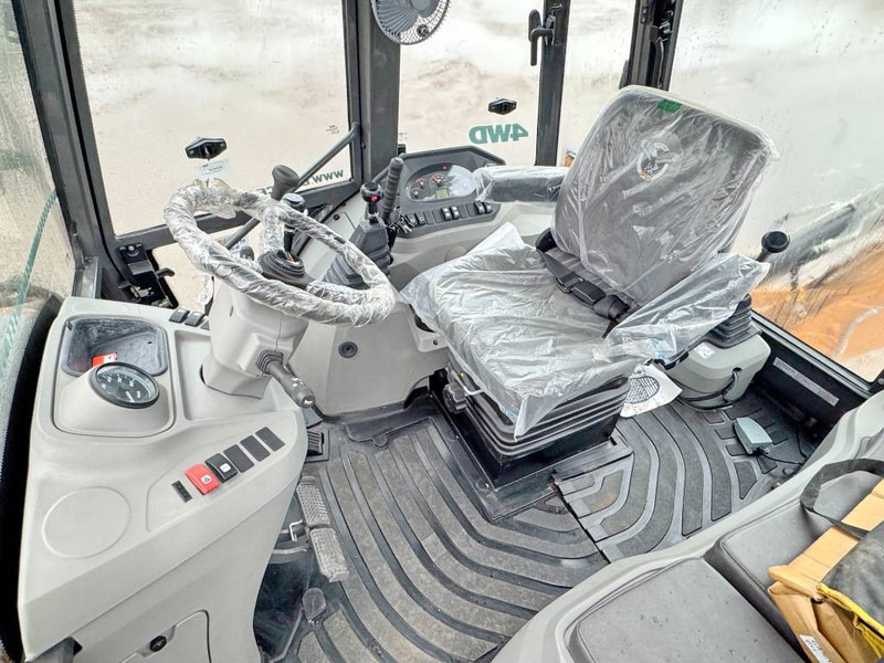 Case 770EX 4WD - New / Unused / Hammer Lines - جرافة حفار: صورة 5 Case 770EX 4WD - New / Unused / Hammer Lines - جرافة حفار: صورة 5