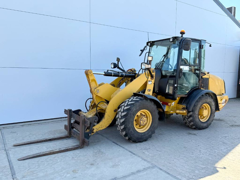 Cat 906H - Automatic Greasing / Quick Coupler - اللودر بعجل: صورة 2 Cat 906H - Automatic Greasing / Quick Coupler - اللودر بعجل: صورة 2