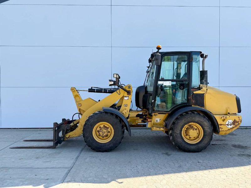 Cat 906H - Automatic Greasing / Quick Coupler - اللودر بعجل: صورة 1 Cat 906H - Automatic Greasing / Quick Coupler - اللودر بعجل: صورة 1
